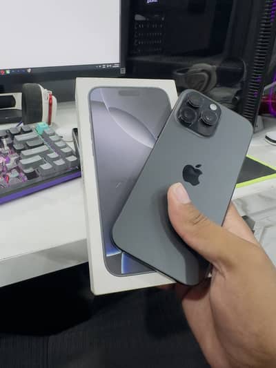 Apple iPhone 16 Pro Max jv