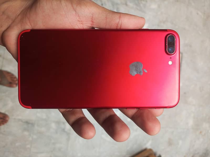 Apple iPhone 7 Plus 1