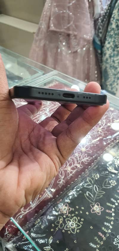 Apple iPhone 15
