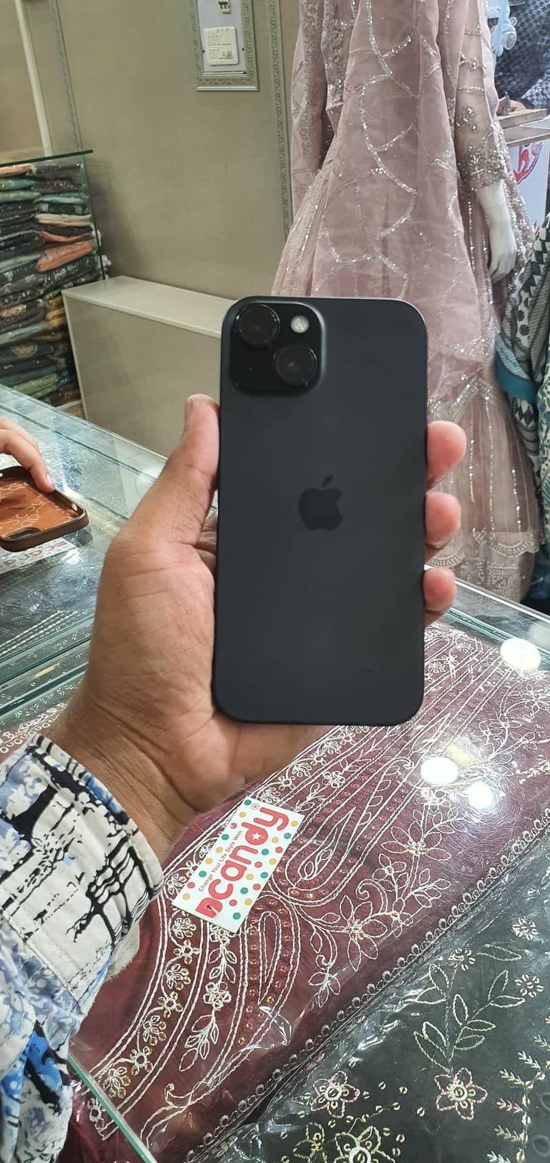 Apple iPhone 15 3
