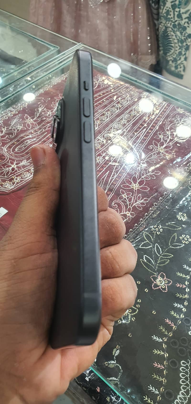Apple iPhone 15 6