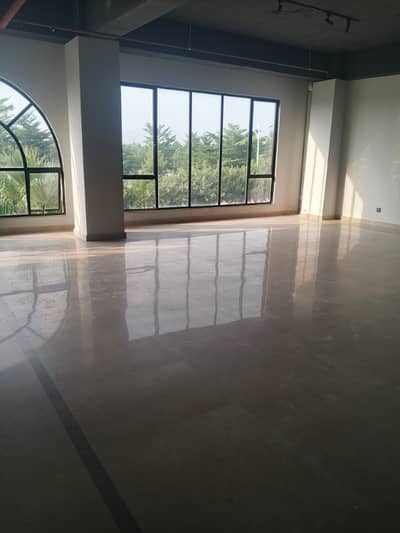 2000 To 3000 Sqft Office Hall Separate FOR RANT IN GULBERG GREEN