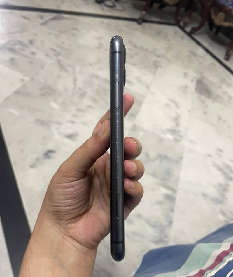 Apple iPhone 11 2