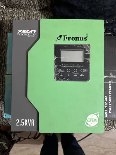 Fronus 2.5 Kv solar inverter