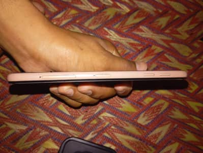 Samsung Mobile J4 Plus