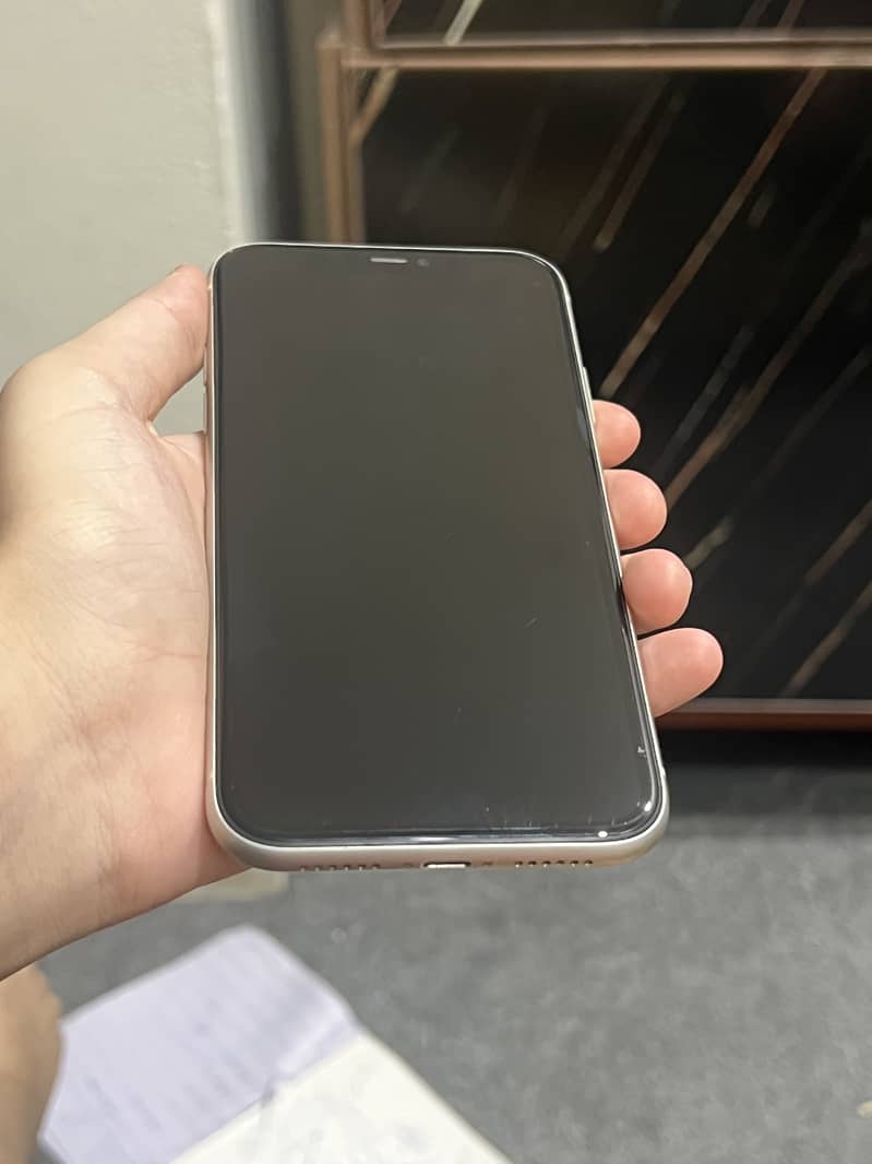 Apple iPhone 11 6