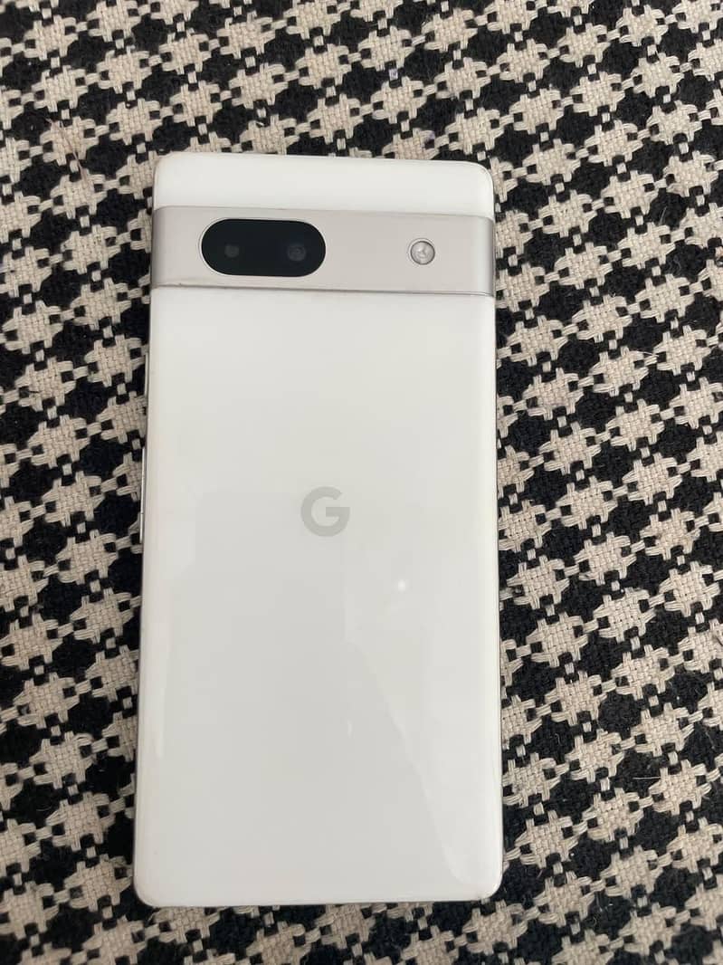 Google Pixel 7a 4