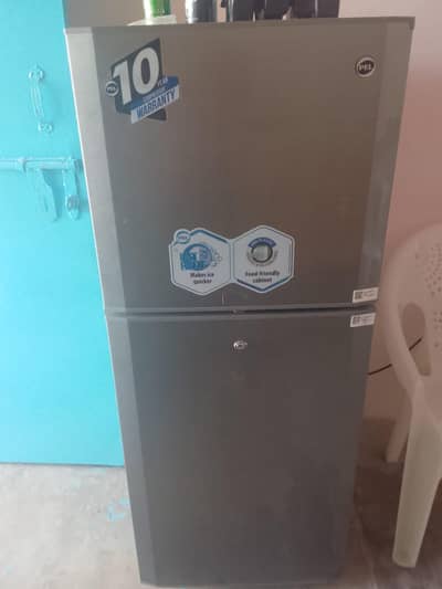 pell freezers double door medium size 10/10 condition