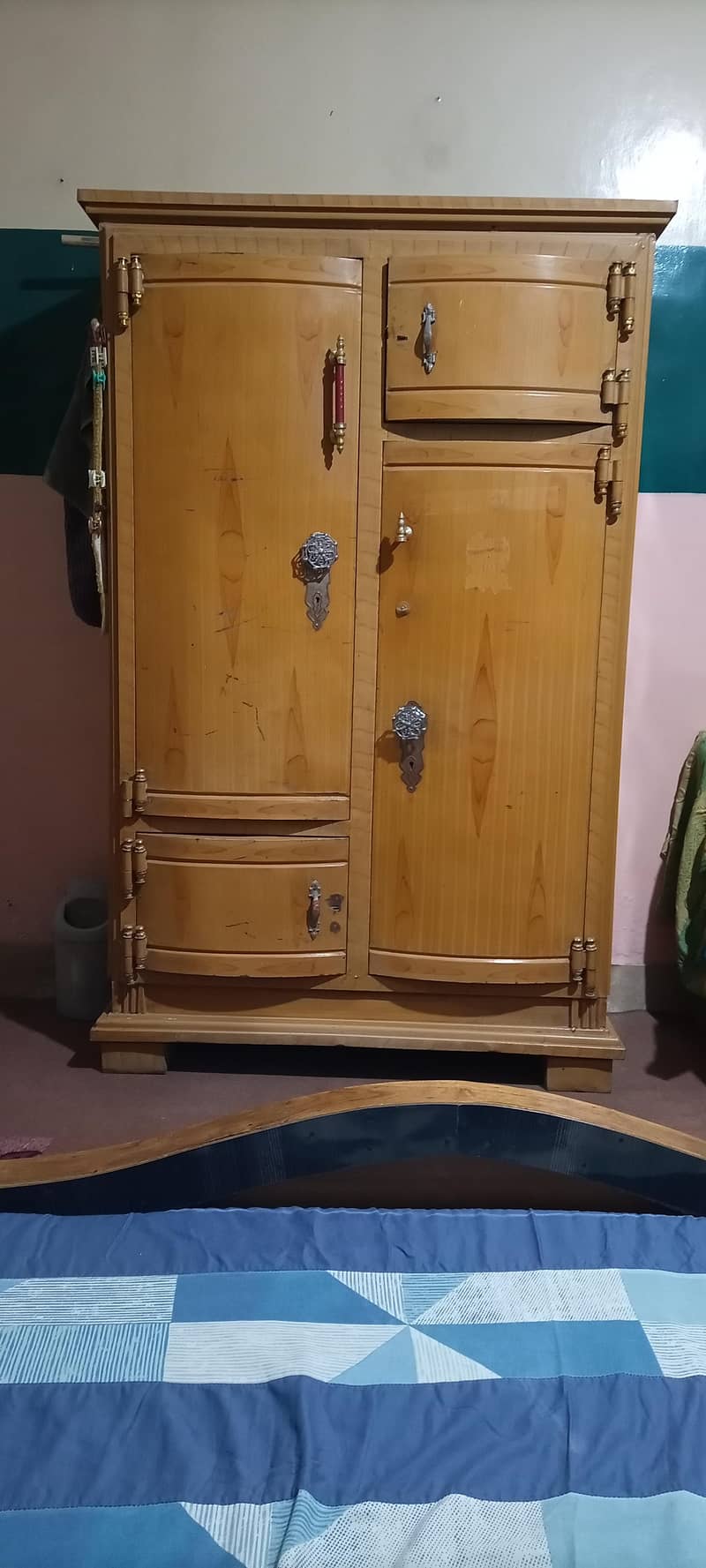 Cupboard 0