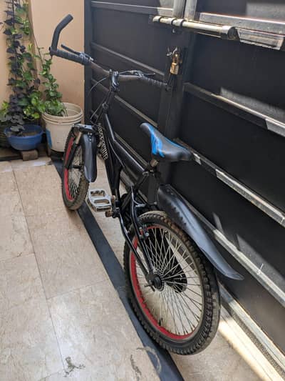 Bicycle for Sale – Excellent Condition | Smooth Ride | Well Maintained