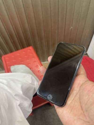 Apple iPhone 7