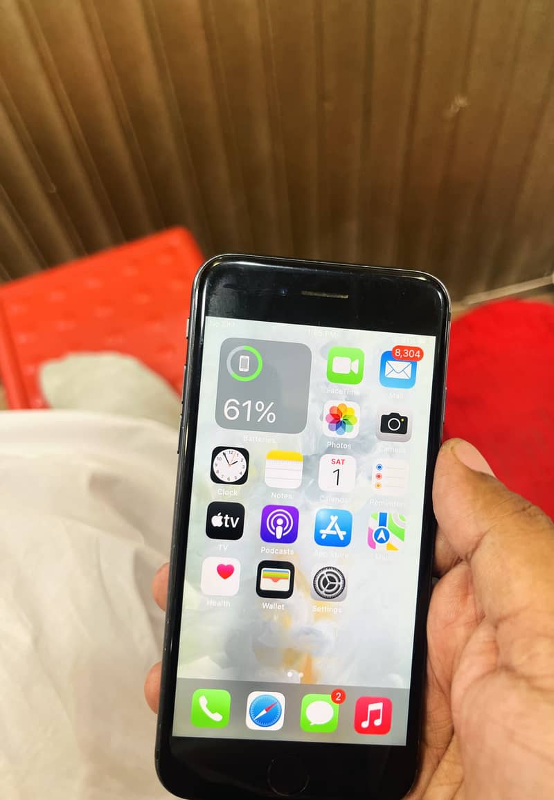 Apple iPhone 7 2