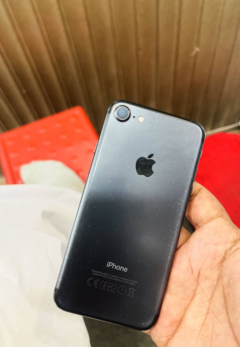 Apple iPhone 7 5