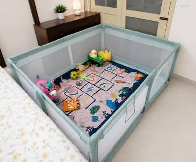 Baby playpen