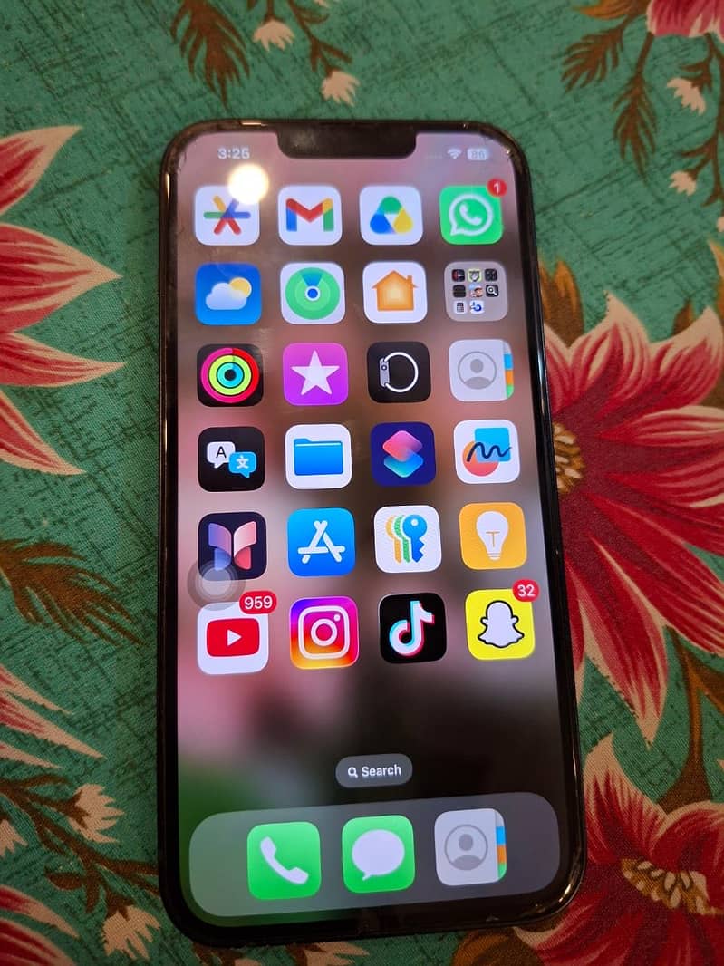 Apple iPhone 13 5