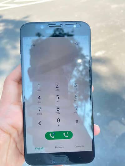 Samsung Mobile J7 Pro amoled display