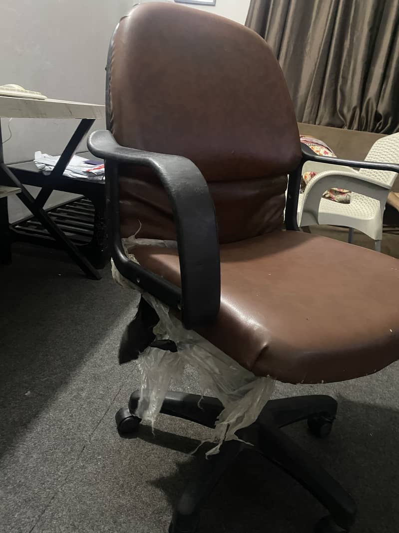Computer table Chair 1