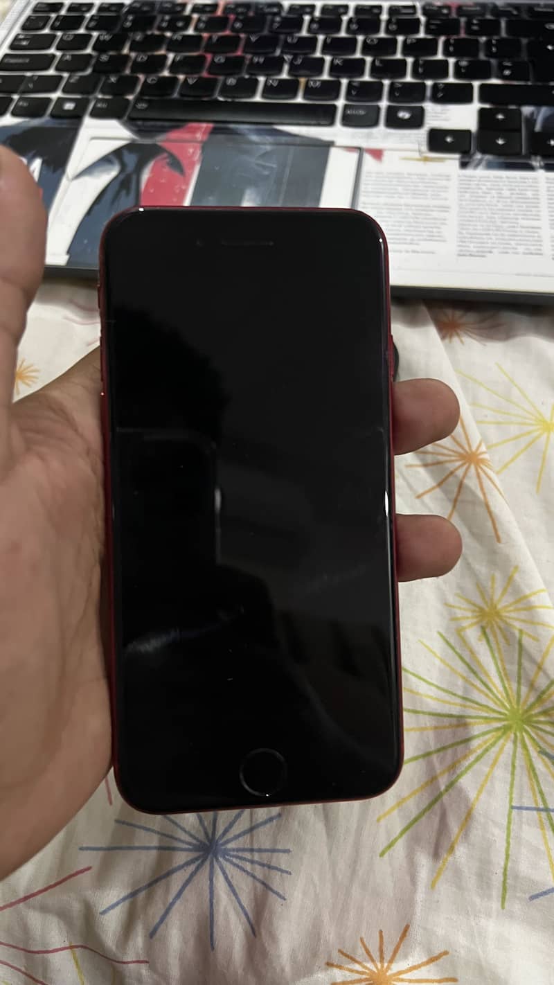Iphone se2020 8