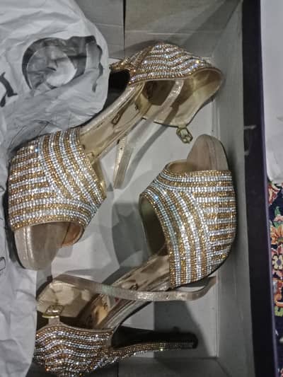golden sandles