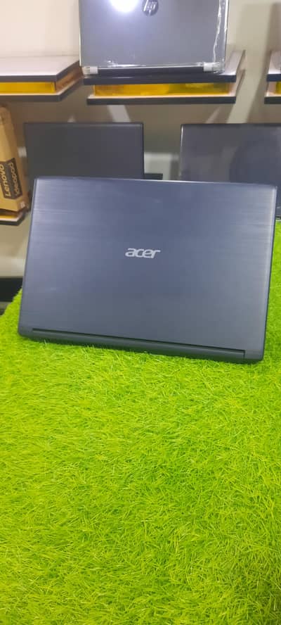 Acer Aspire 3 AMD Ryzen 3 2200U series 4gb ddr4 ram 128 gb ssd
