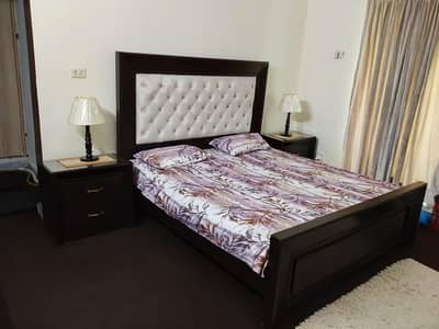 Bed set (bed, side tables, dressing