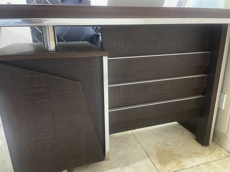 Office Table 3