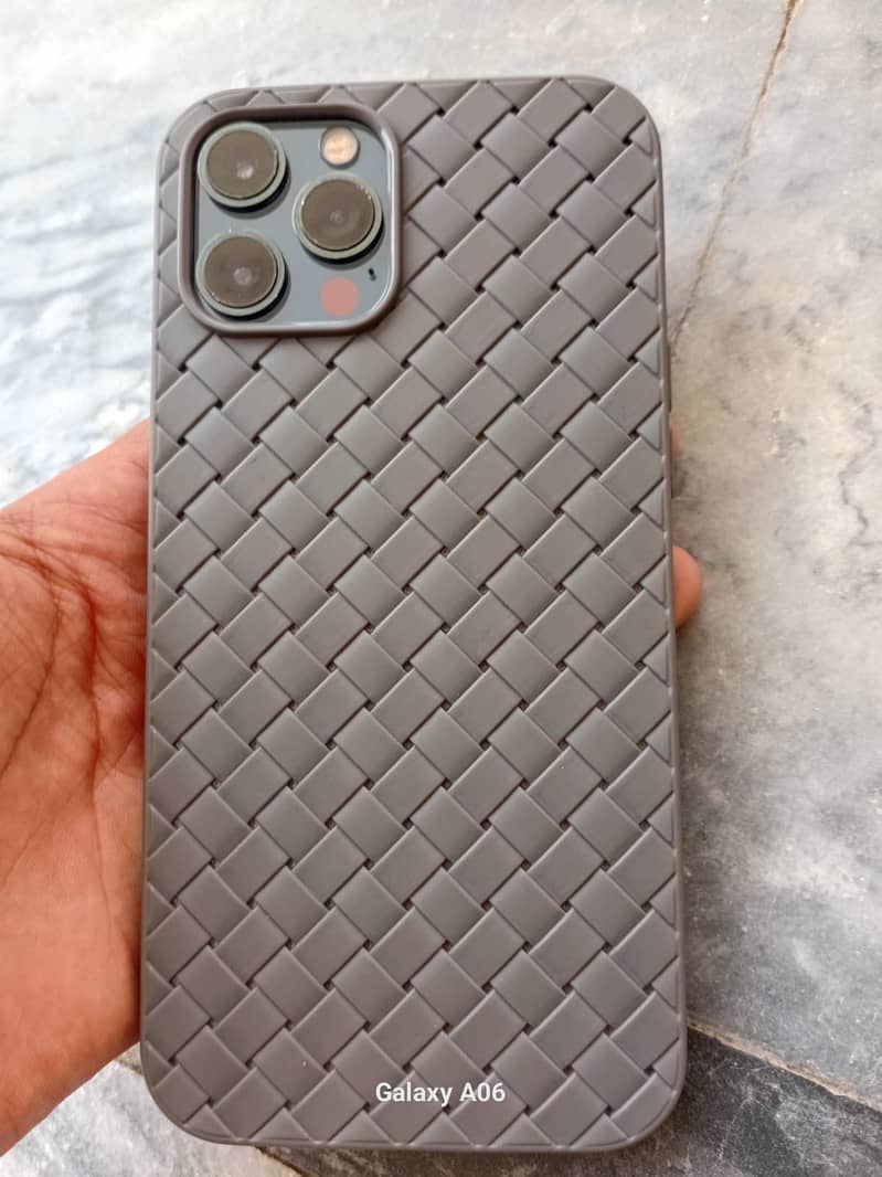 Apple iPhone 12 Pro Max 2