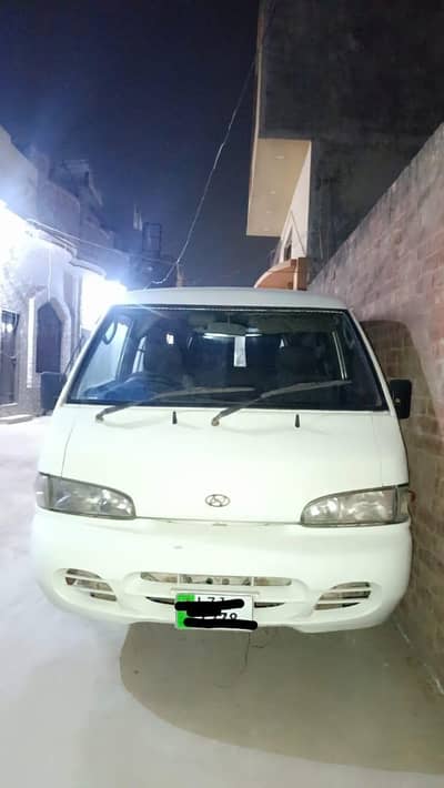 Hyundai Grace 2005
