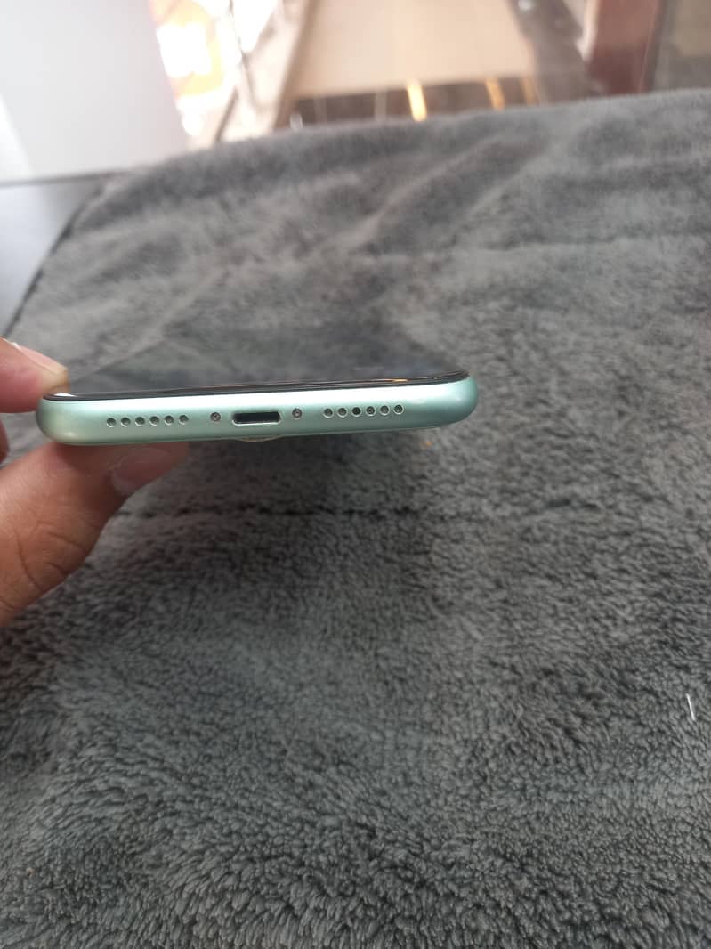 Apple iPhone 11 1