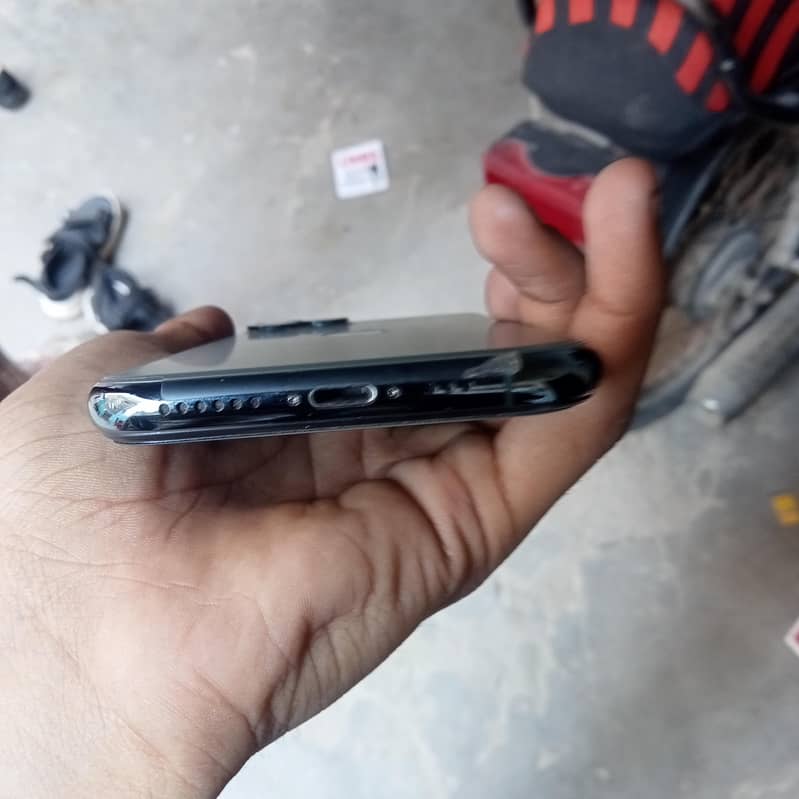 iPhone 11 pro 1