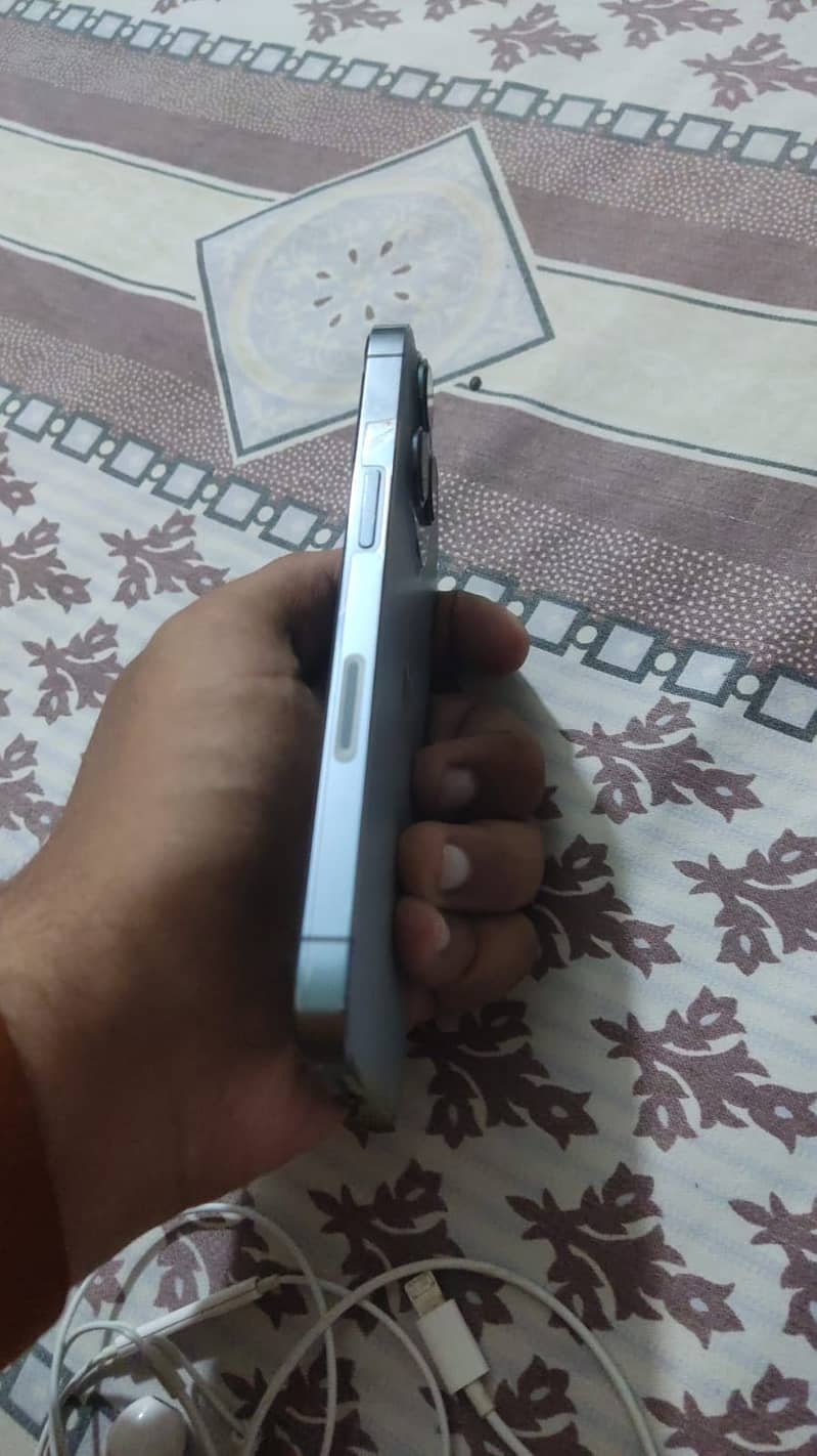 Apple iPhone 13 Pro 2
