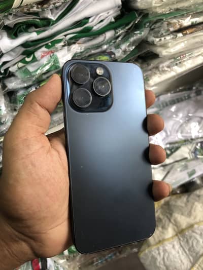 Apple iPhone 15 Pro Max jv