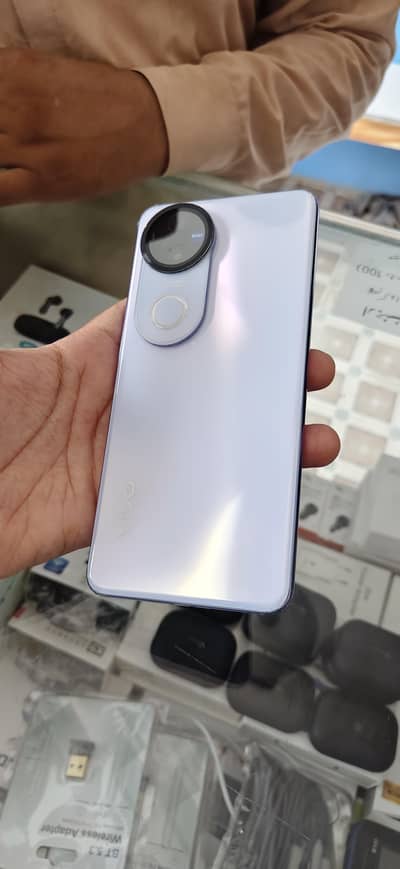 Vivo V50 12/512