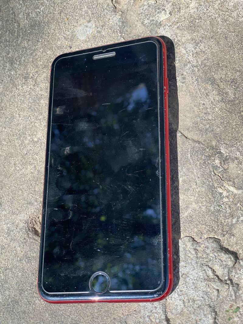 Apple iPhone 8 Plus 0