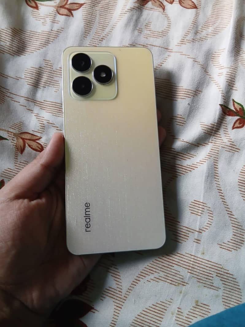 Realme C53 0