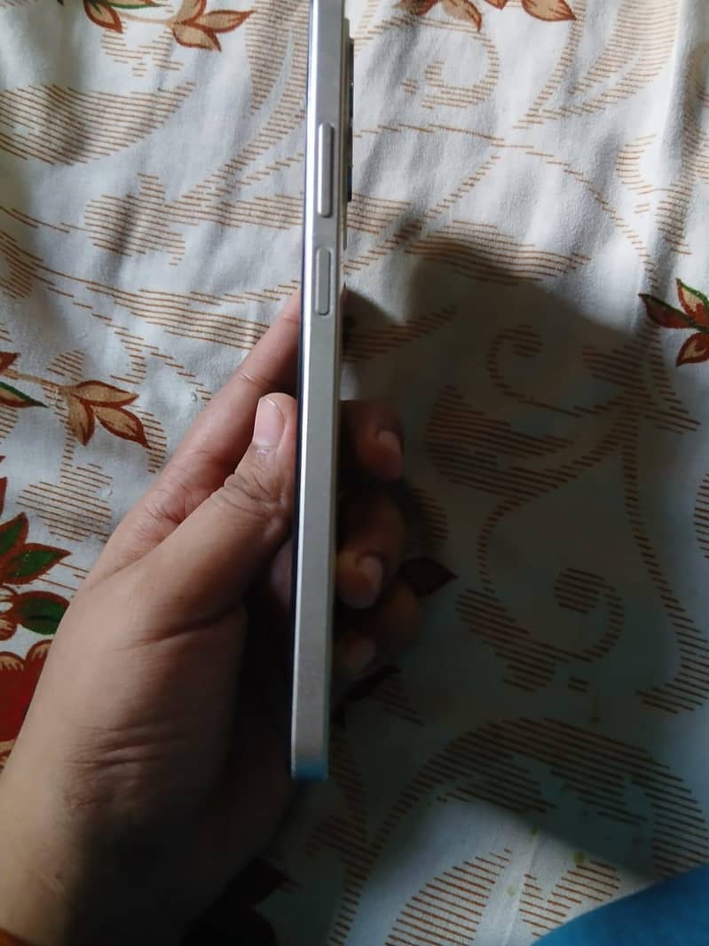Realme C53 2