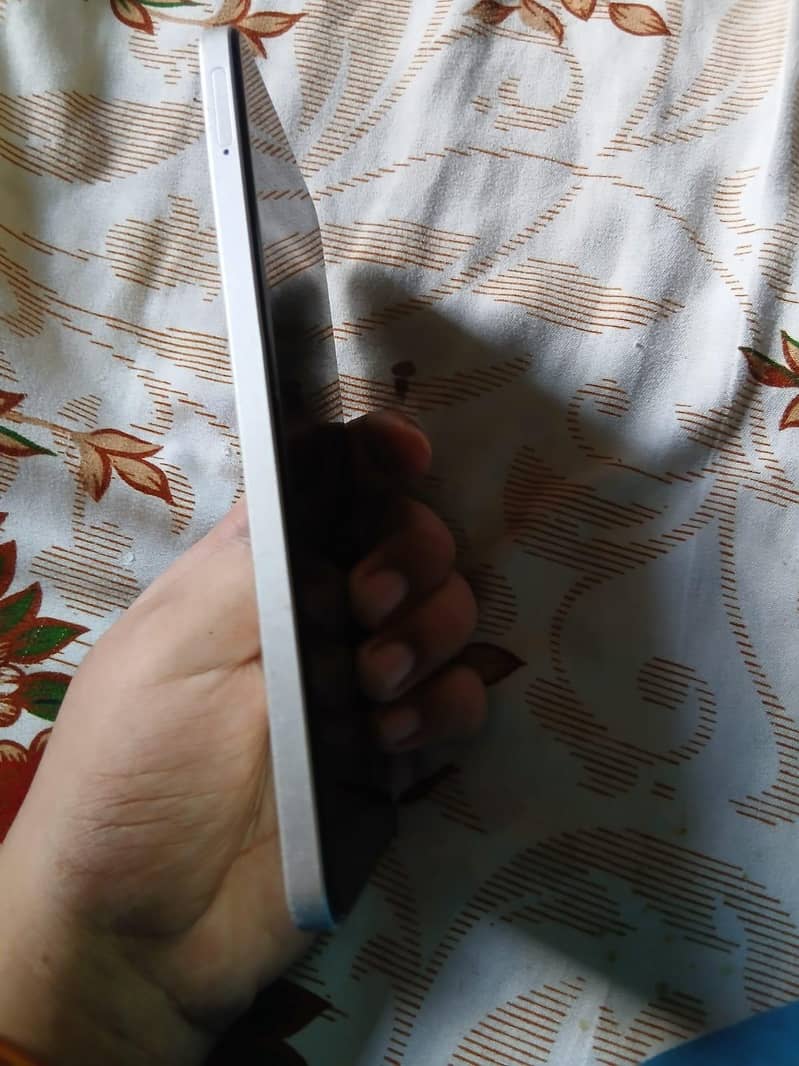 Realme C53 3