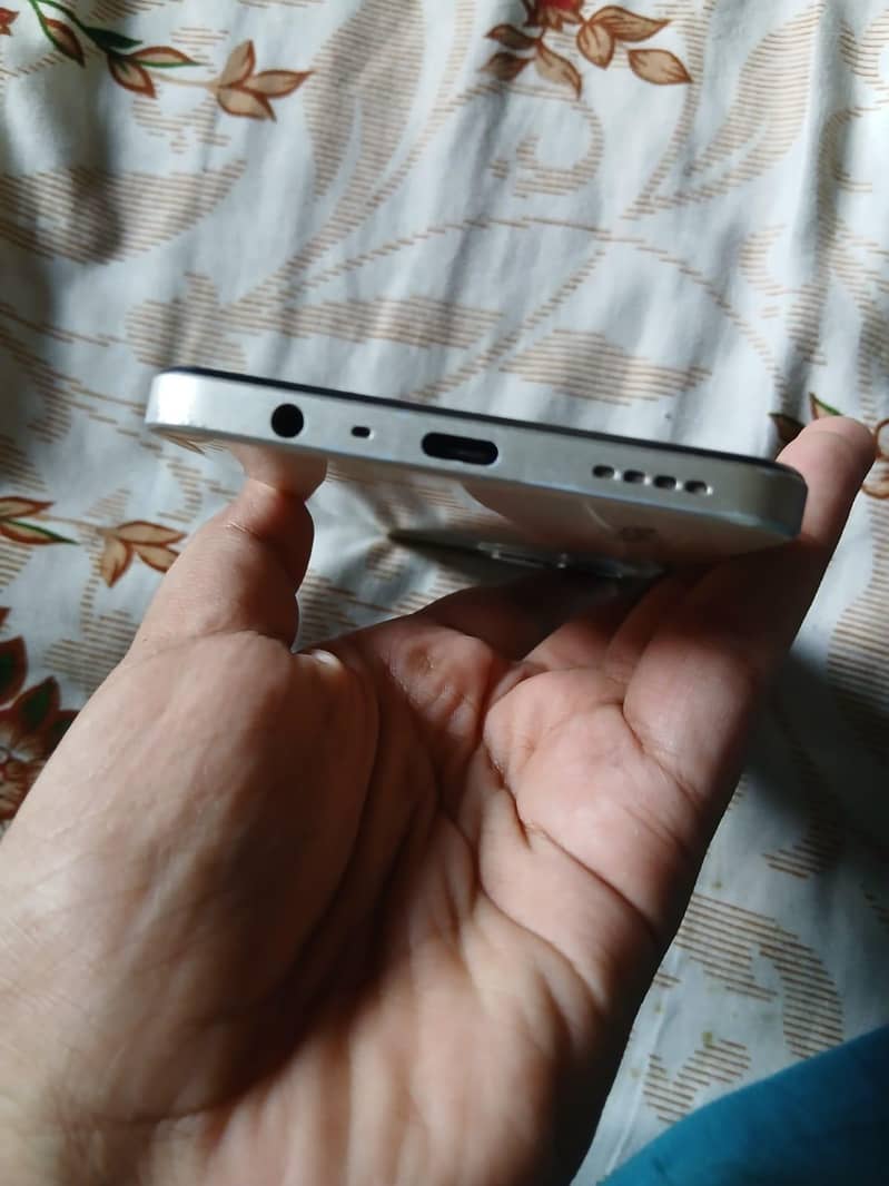 Realme C53 5