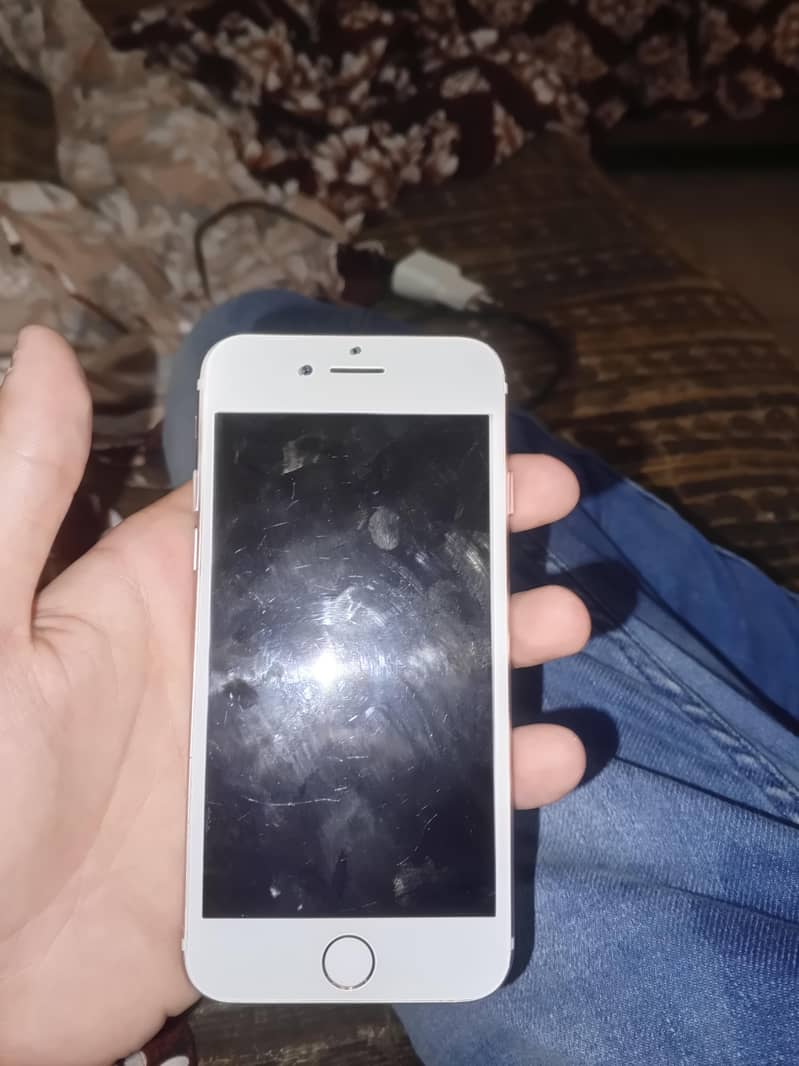 Apple iPhone 7 5