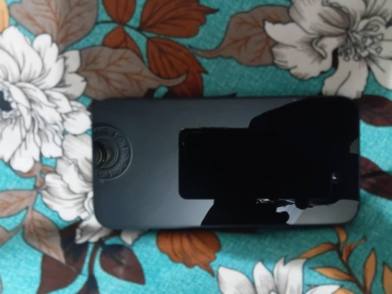 Apple iPhone 14 7