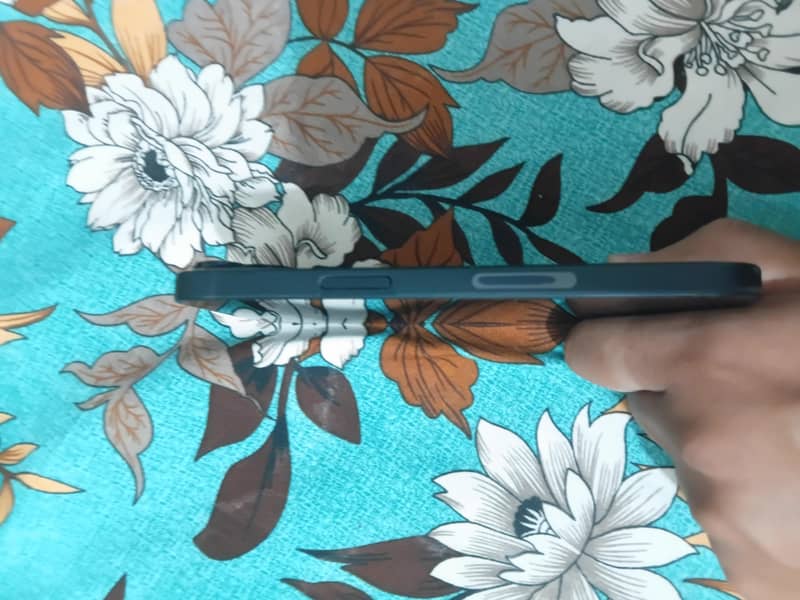 Apple iPhone 14 8