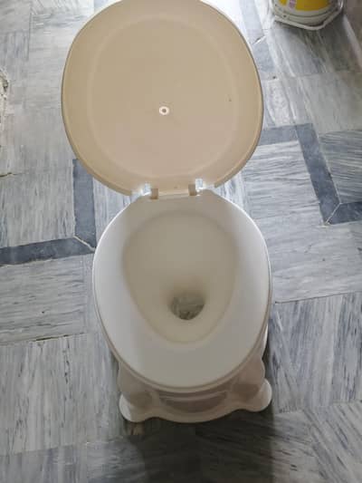 New Commode Plastic ( never used)