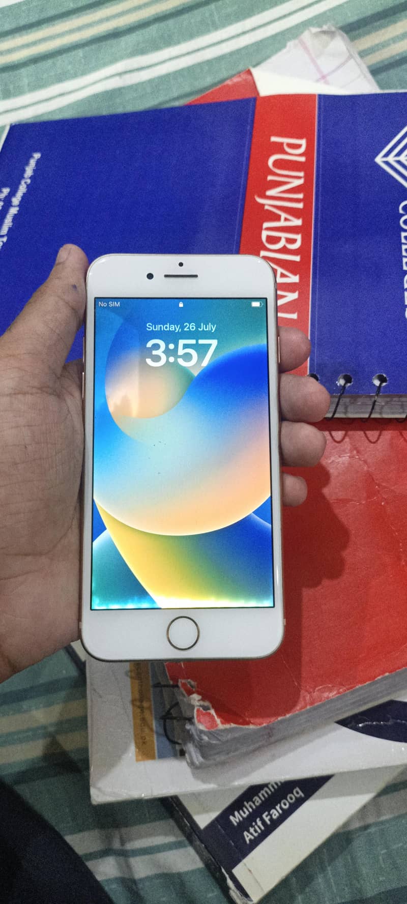 Apple iPhone 8 3