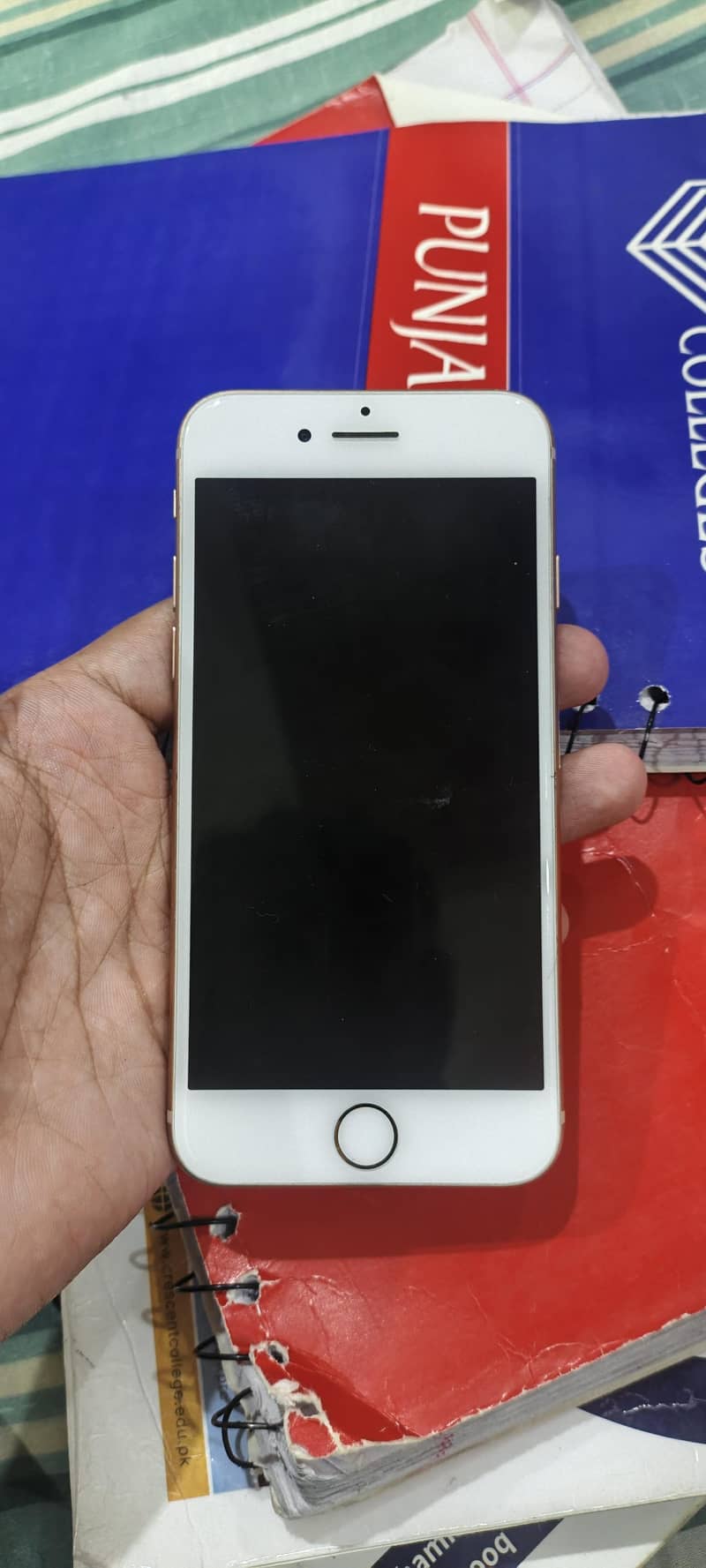 Apple iPhone 8 5