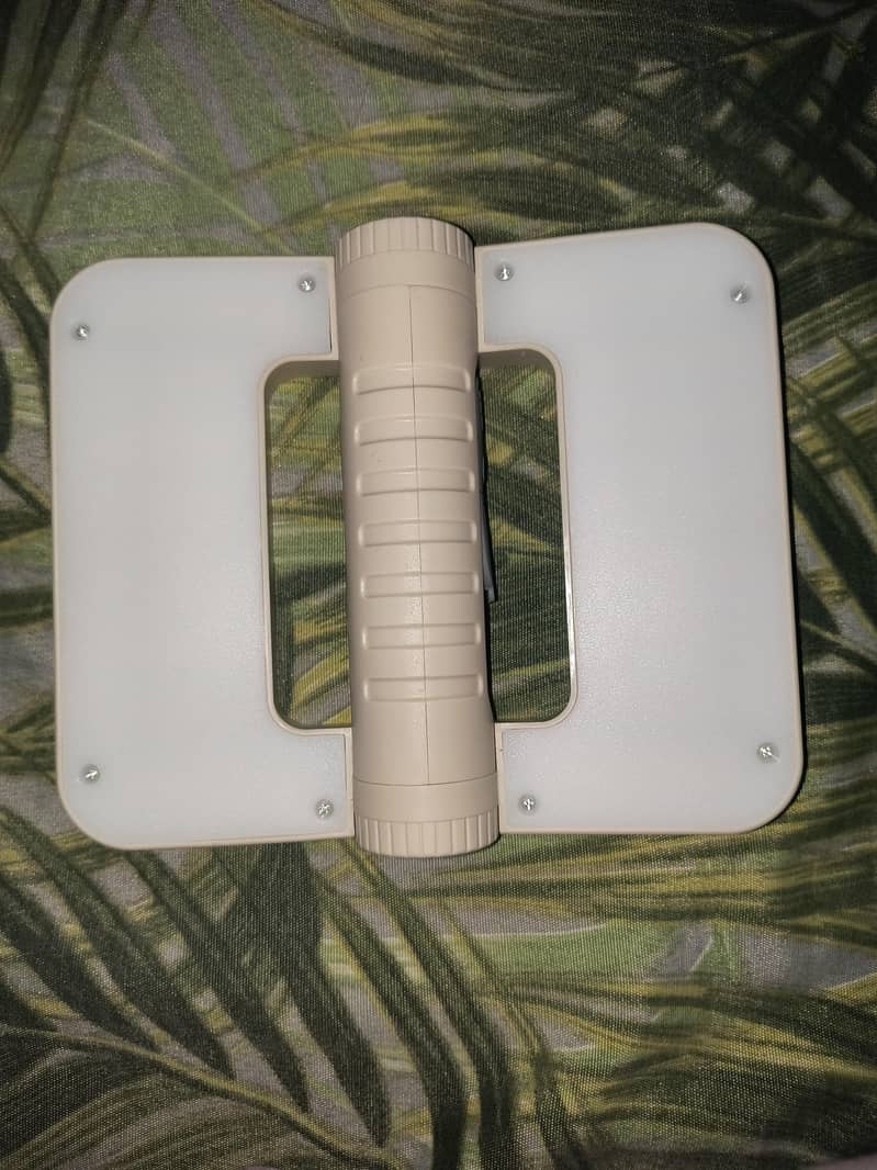 MULTIFUNCTIONAL SOLAR LIGHT 2