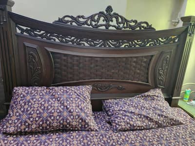 King size bed with 2 side tables