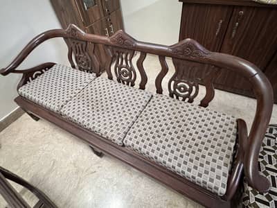 5 Seater Sofa Set available for sale- WhatsApp only: 03039102511