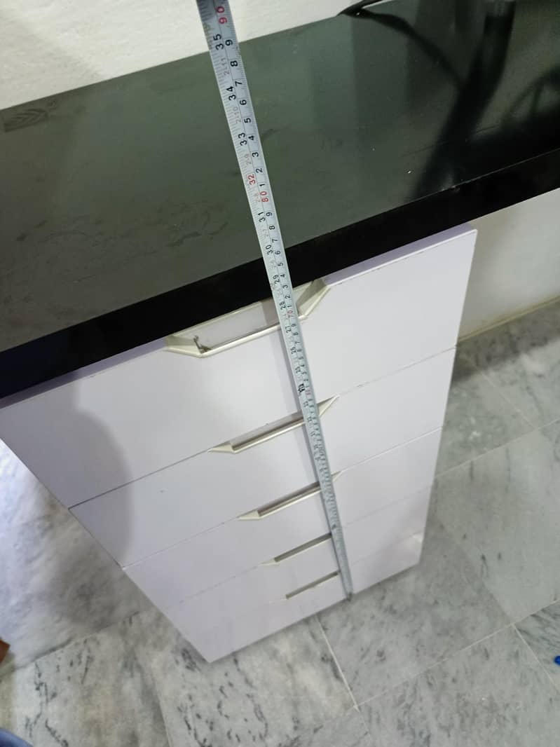 Ikea style Table 2