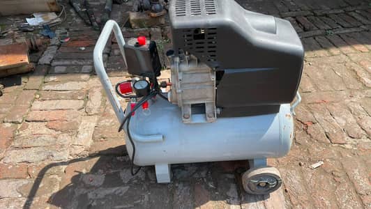 Air Compressor for Sale 24 Liter Air Compressor/2.5 HP Air Compress