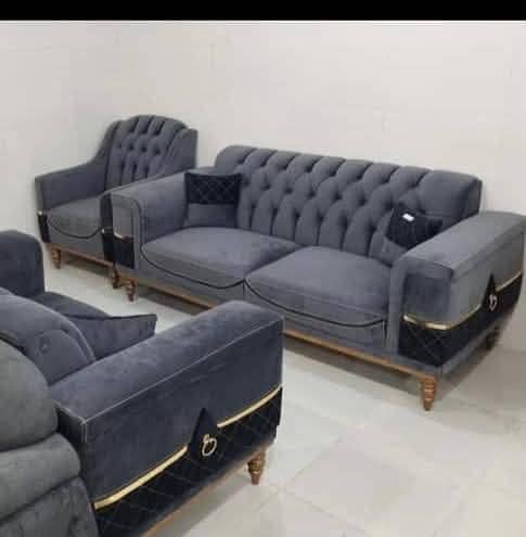 Custom Sofa Maker | High Quality & Affordable Sofas & Accent Chairs 6